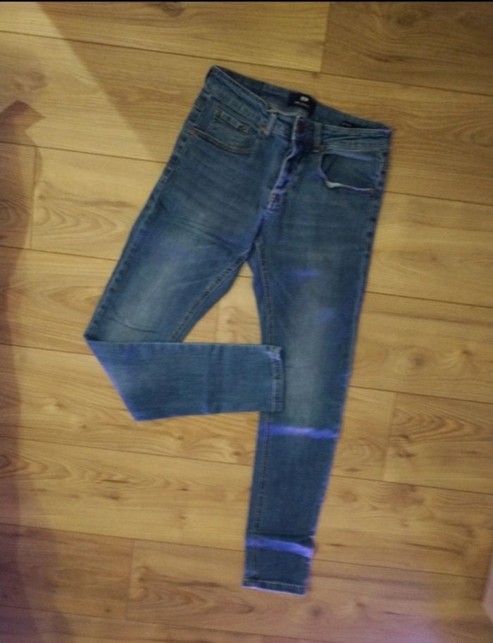 Jean homme taille 38 - photo numéro 1