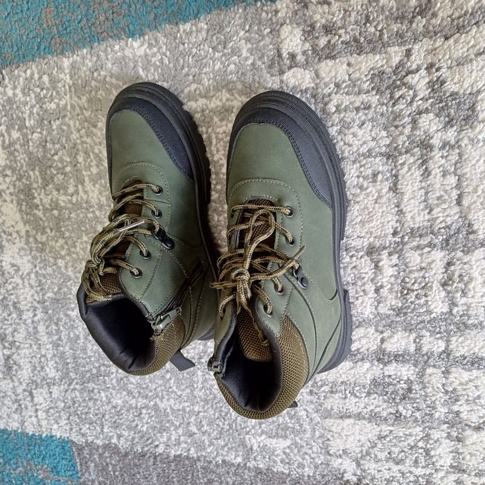 Chaussures montantes taille 33/34 Primark - photo numéro 2