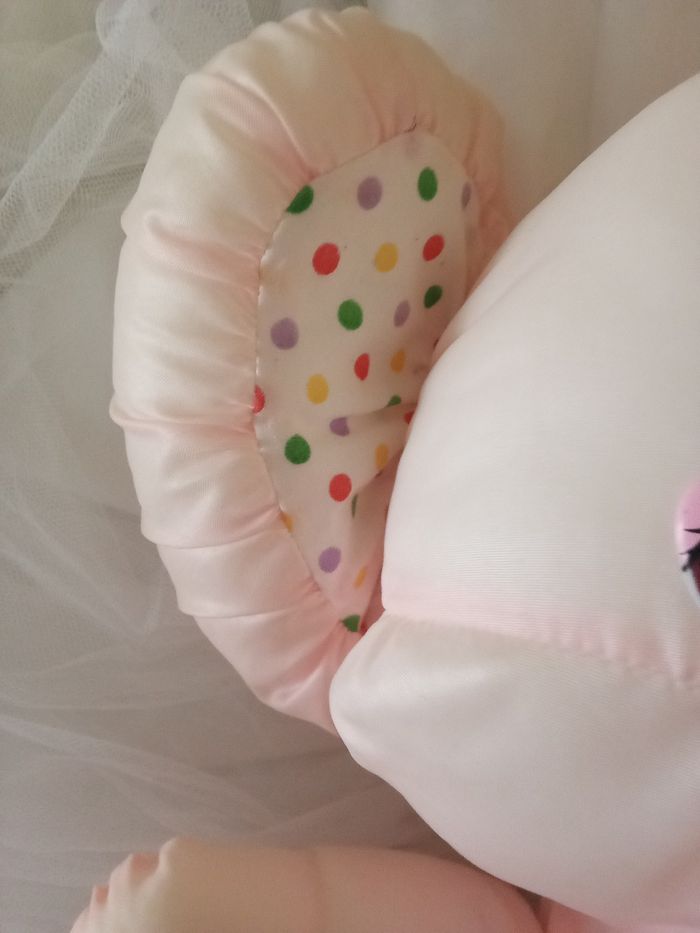 Peluche éléphant rose et parme toile tissu  noeud multicolore arc en ciel  vintage ancien tôle  nylon fine tissu chiffon assis  recousu  d'occasion - photo numéro 4