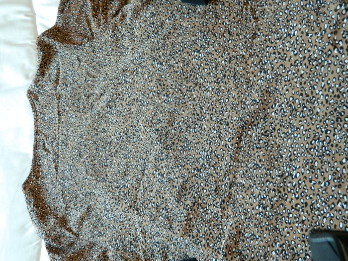 Haut marron et noir neuf marque Damart manches 3/4 taille 40 - photo numéro 2