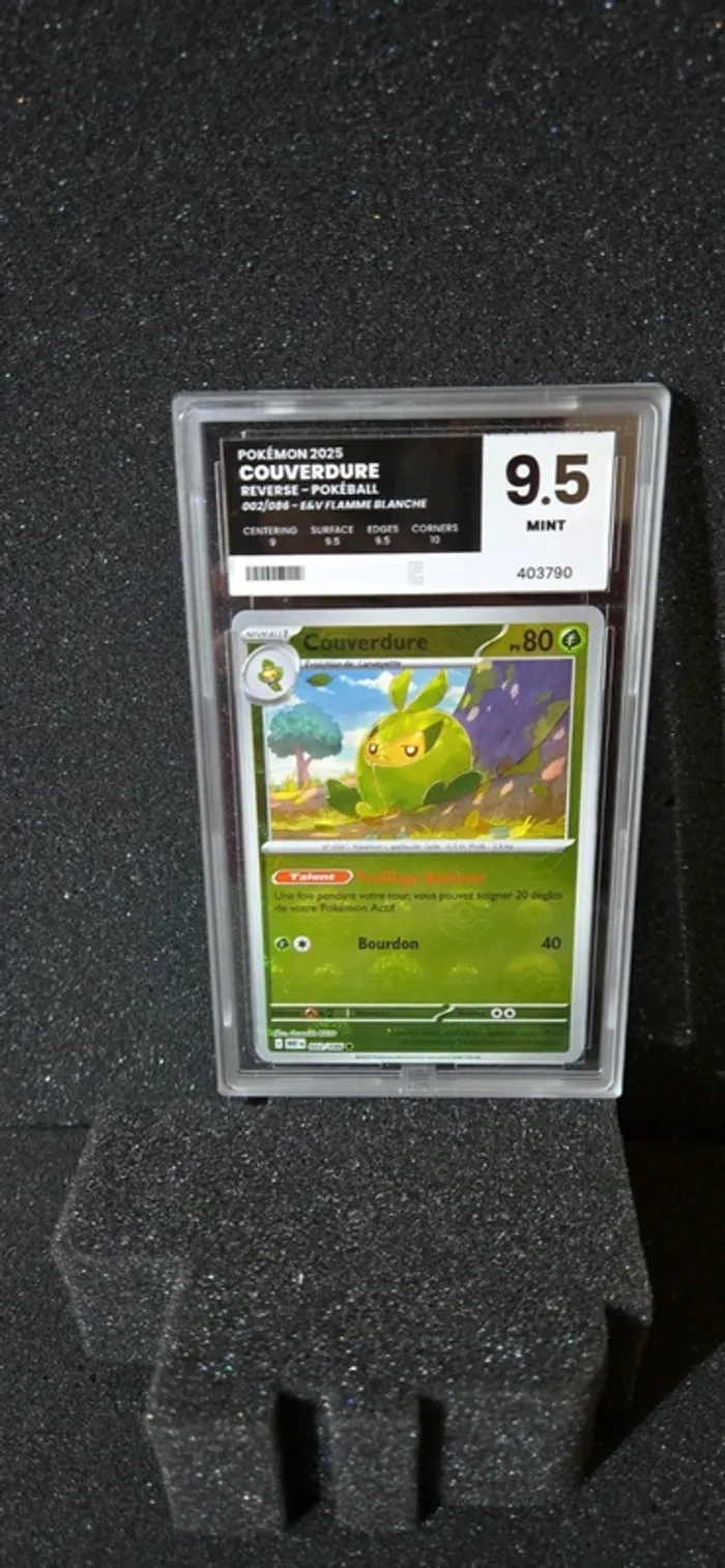 Carte gradée Pokemon, Pure Grading 9.5, Couverdure pokéball - photo numéro 1