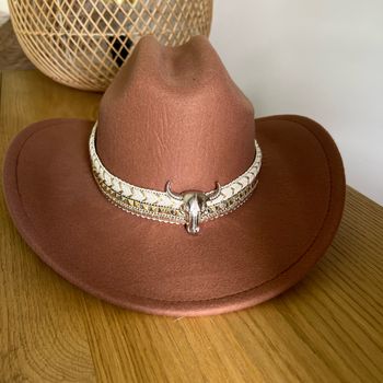 Chapeau de cow-boy non négociable