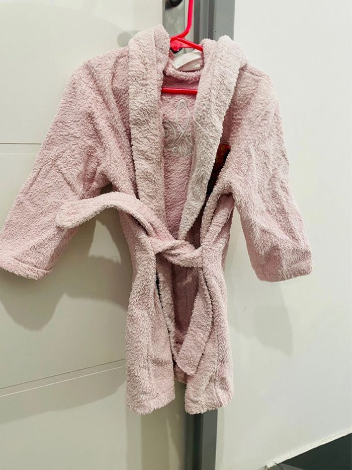 Peignoir de bain 2-4 ans princesses Disney - photo numéro 3