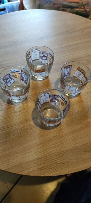 Lot de 4 verres à whisky