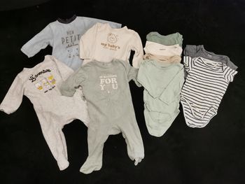 Lot bébé 9 mois