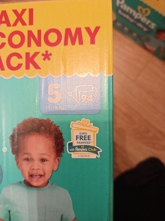 Couches pampers taille 5 - photo numéro 2