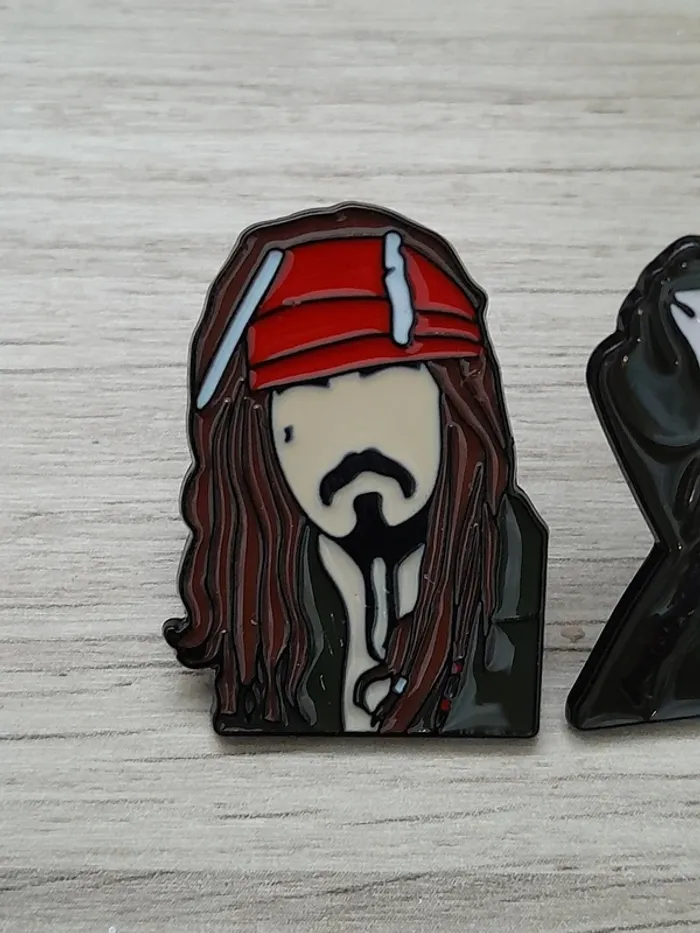 Lot de 2 Pin's Pirate des Caraibes, en métal N°1 - photo numéro 2