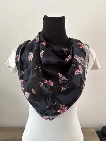 Foulard fait main
