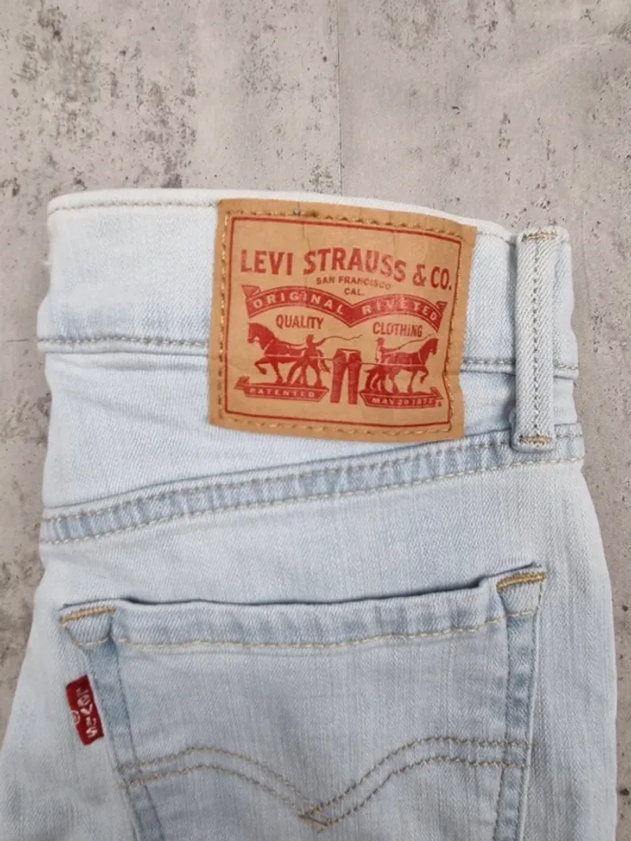 Jean Levi’s 710 Super Skinny bleu clair – Taille 25x30 US / 34 FR Femme (mesures en photos) - photo numéro 8
