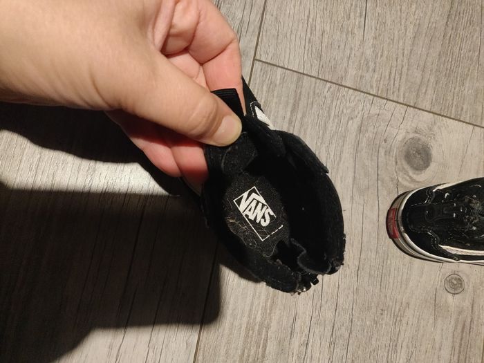 Vans montante noire très bon état 23.5 - photo numéro 7