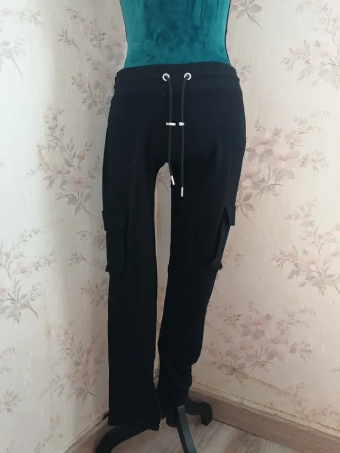 Pantalon jogging cargo noir coupe military fermeture éclair chevilles / sweet pants / (L) - photo numéro 2