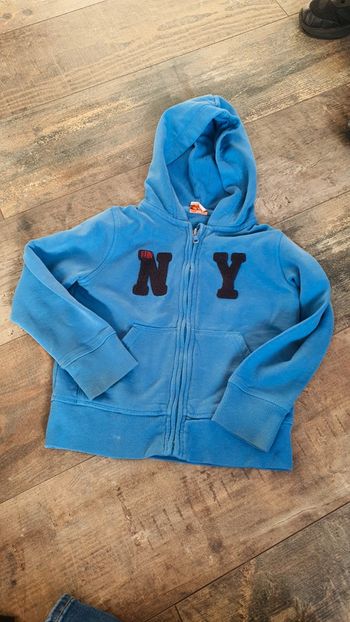 Veste tao 4 ans en très bon état