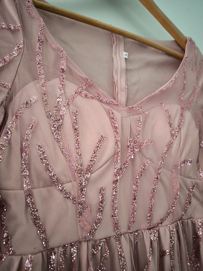 Robe longue a paillettes rose en tulle taille M neuve - photo numéro 2
