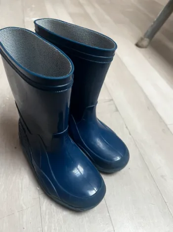 Bottes de pluie, 28