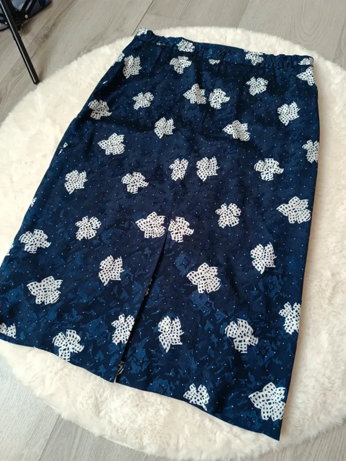 Ensemble vintage 2 pièces bleu marine fleurs blanches (taille 42/44) - photo numéro 8