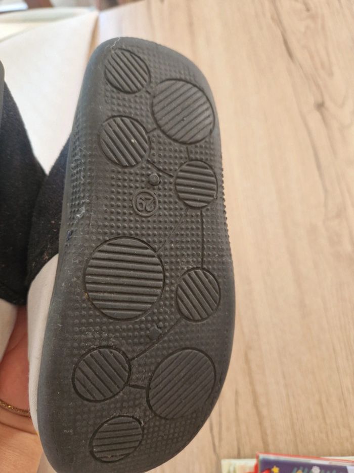 Chaussons Minion P.29 - photo numéro 2