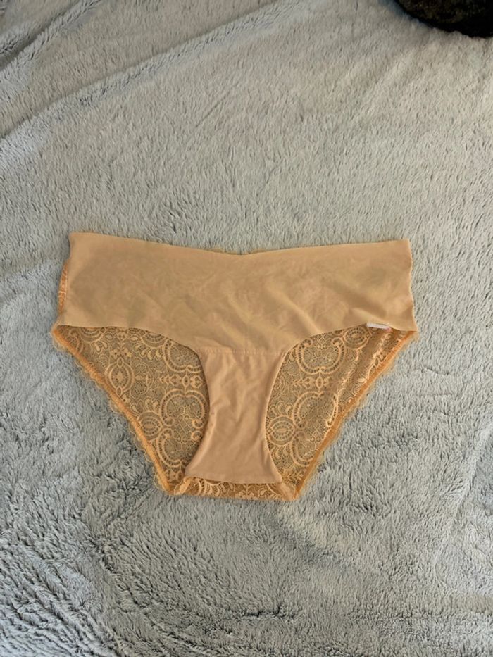 Culotte en dentelle