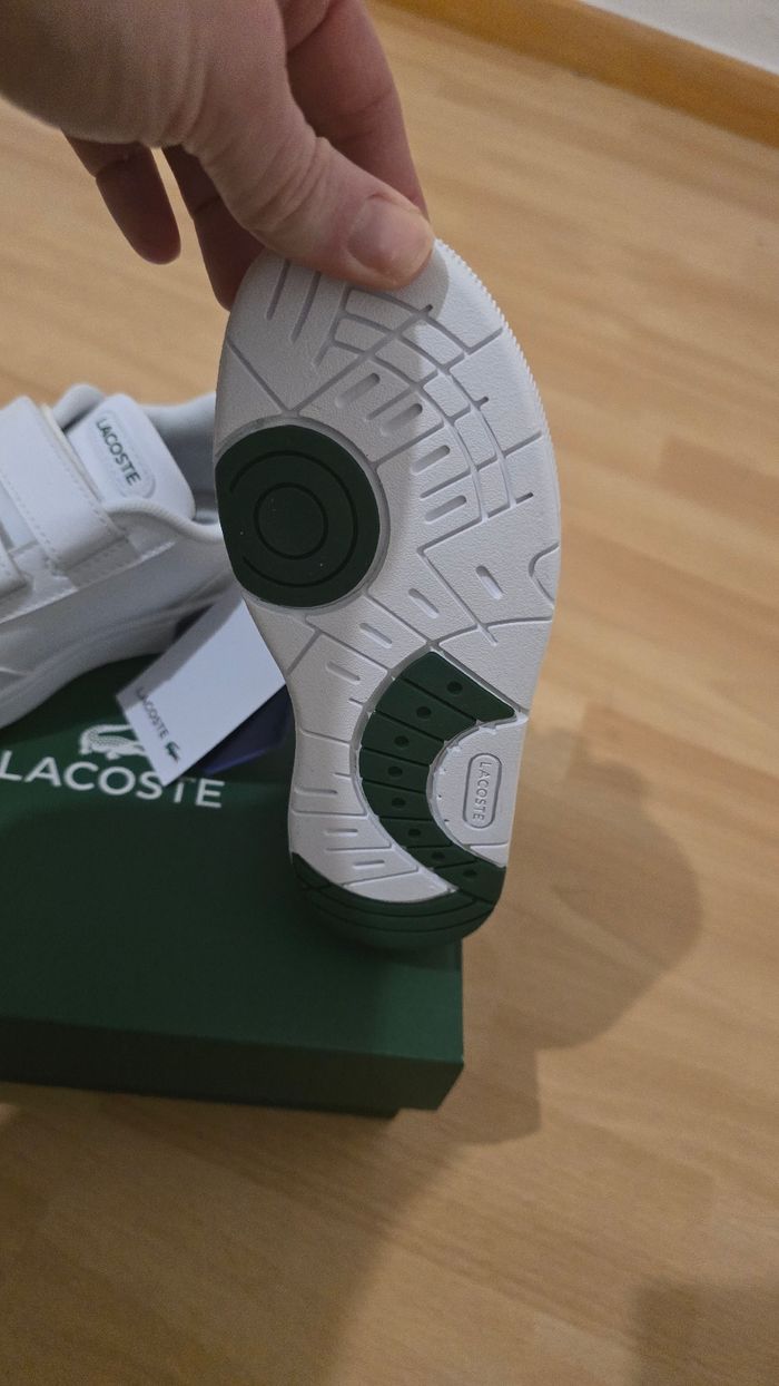 (Neuves non portées) Superbes baskets lacoste pointure 27 - photo numéro 5