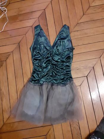 Robe faite par une couturière taille S