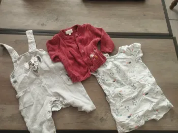Lot de 3 vêtements 9 mois 71/74cm