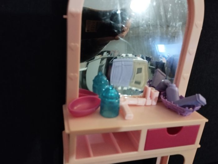 Coiffeuse + baignoire Barbie - photo numéro 2