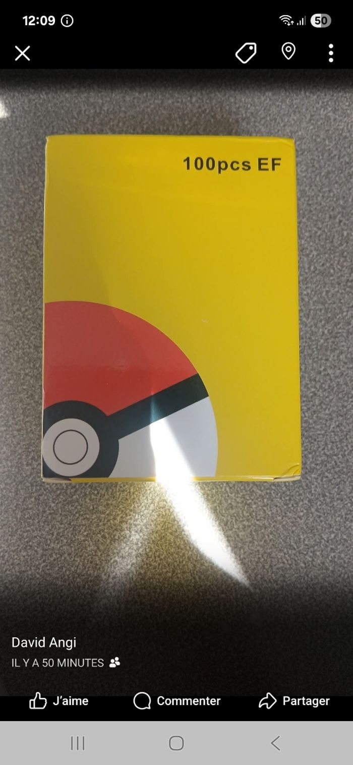 Vend un coffret pokemon EX avec 100 carte ex et 2 peluche pokemon