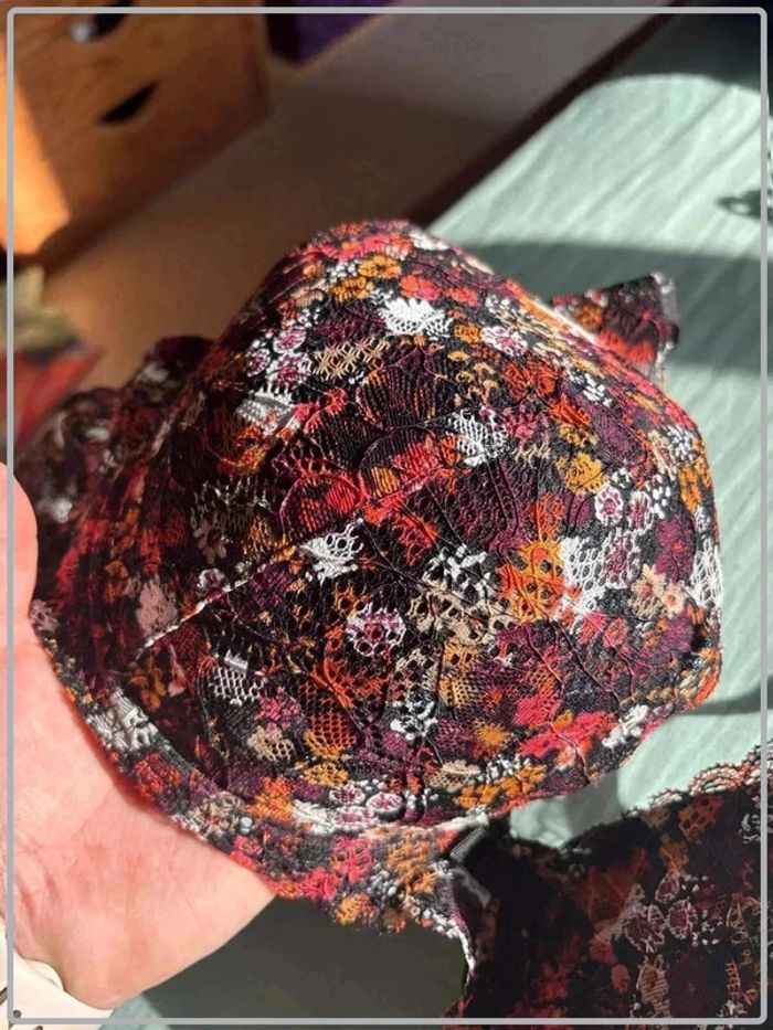 Magnifique soutient gorge colorée taille 95d marque gemo - photo numéro 4