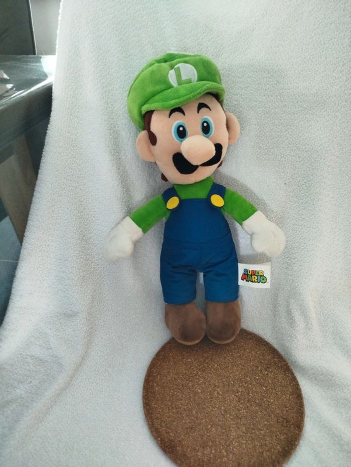 Peluche Luigi Nintendo 2021