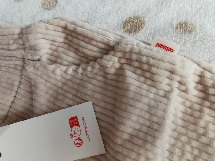 Pantalon velours neuf avec étiquette 9 mois - photo numéro 4
