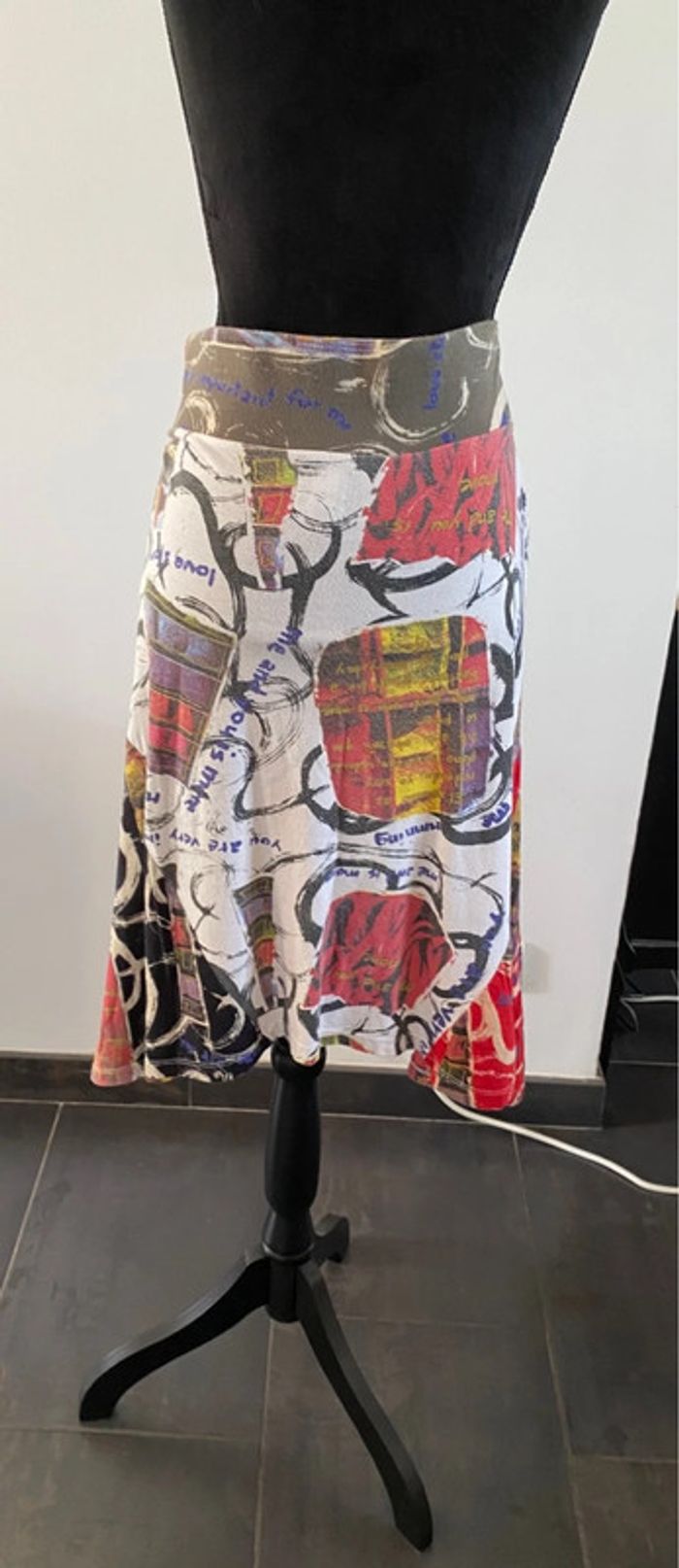 Jupe Desigual taille XS et foulard Desigual - photo numéro 8