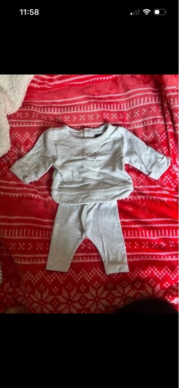 Ensemble bébé fille 1 mois