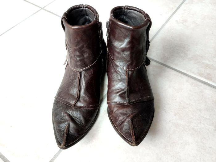 Bottines Pointues en Cuir - P37