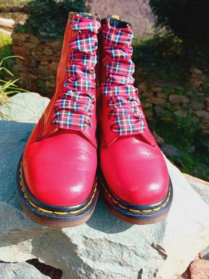 Dr. Martens Made in England 🇬🇧 rouge vintage lacets tartan uk3 36 - photo numéro 9