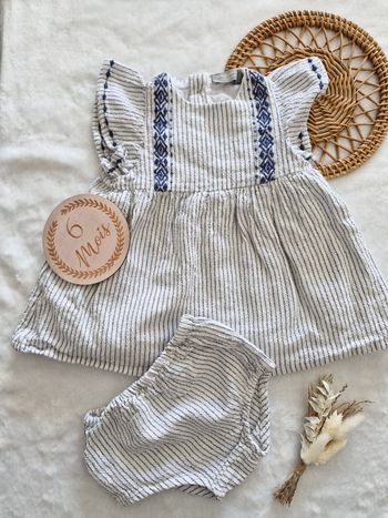 Ensemble blouse et bloomer avec broderie 6 mois