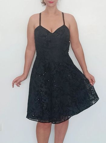 Robe cocktail patineuse velourée taille 40