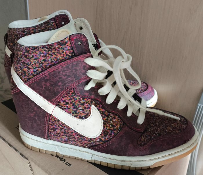 Nike compensée taille 35,5 - photo numéro 3