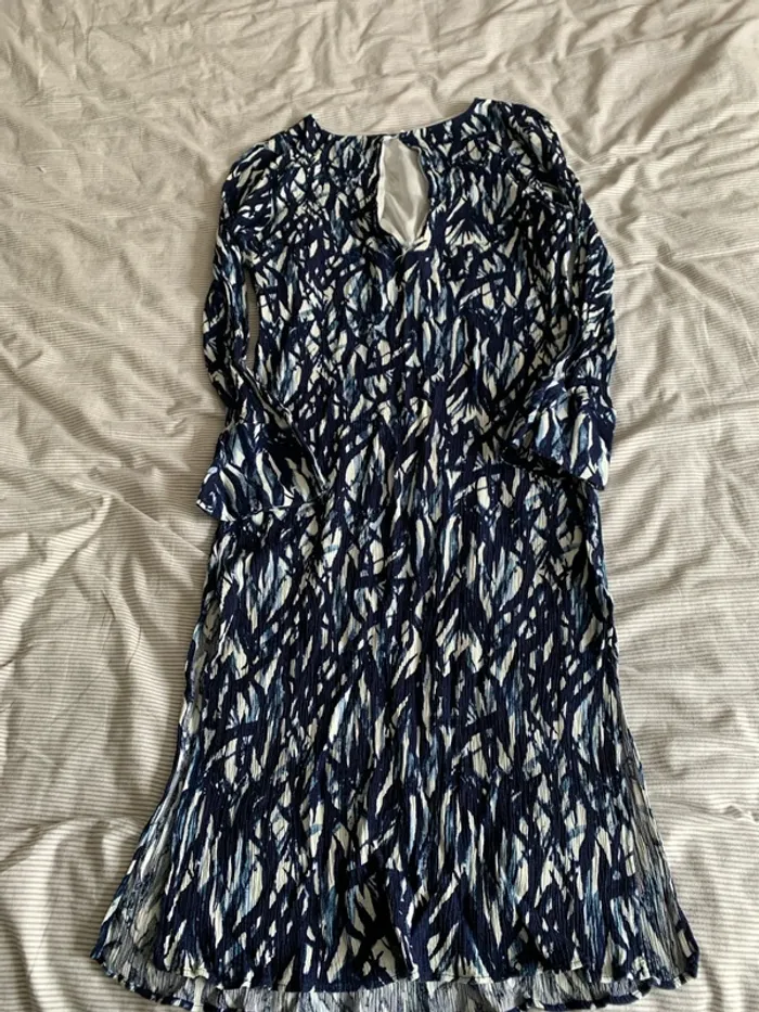 Robe moulante - photo numéro 4