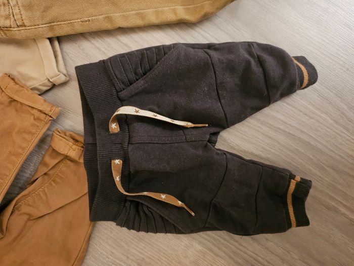 Lot pantalons bébé - photo numéro 2