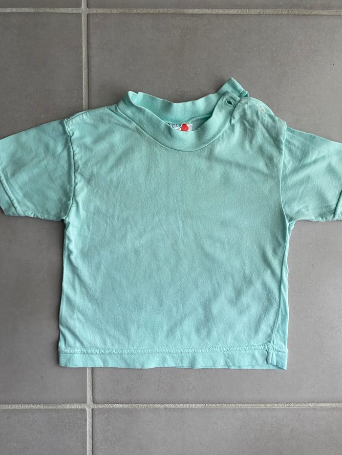 Tee shirt C&A taille 12 mois