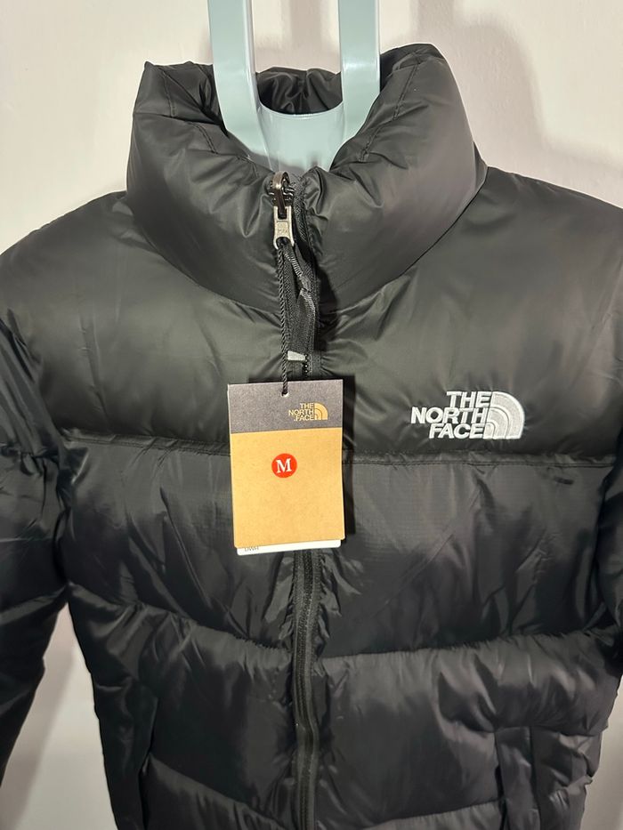 Doudoune The North Face 700 Noire – taille M, avec étiquette - photo numéro 2