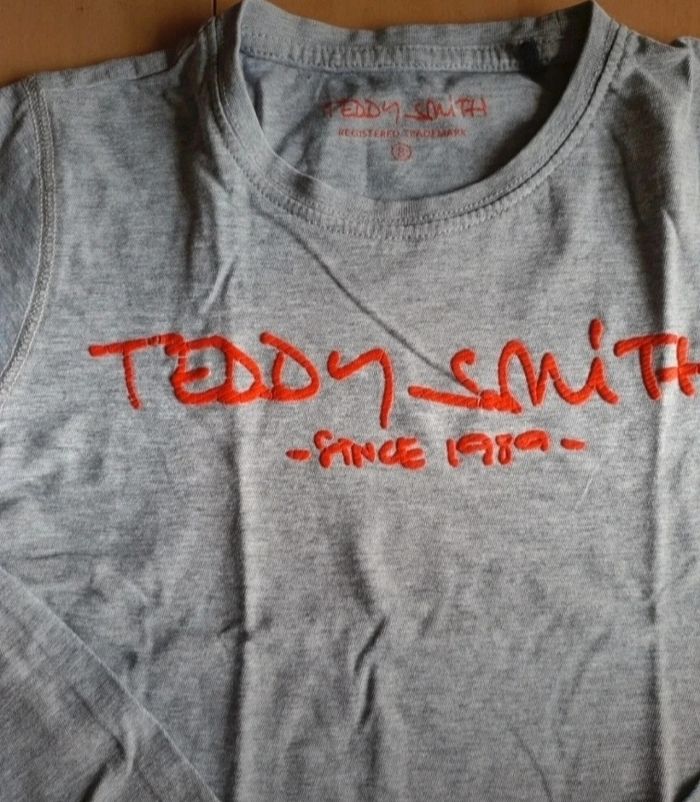 T-shirt garçon 8 ans - photo numéro 2