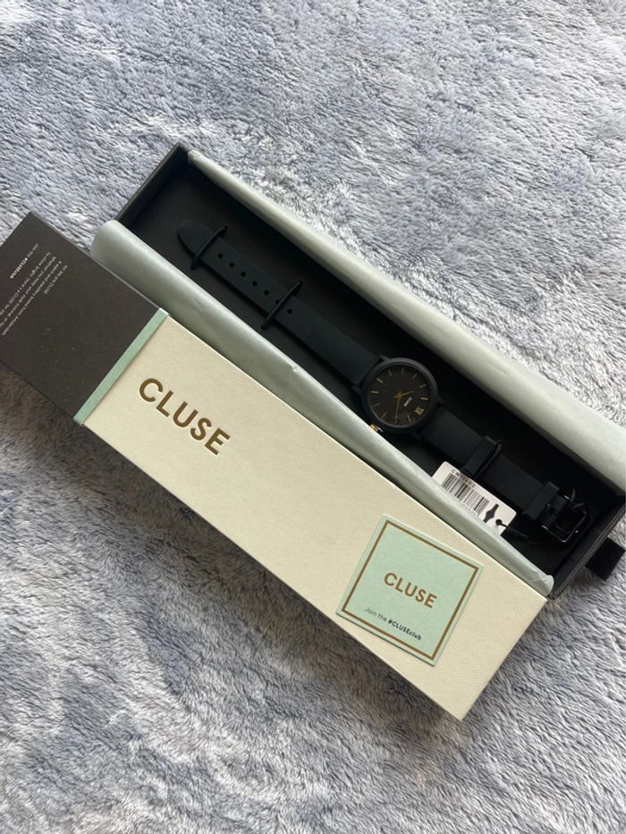 Montre noir doré minuit cluse