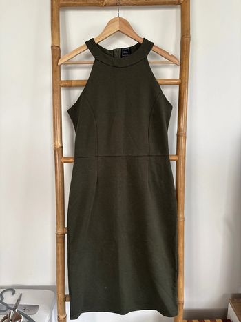 Robe vert kaki numinou taille 38