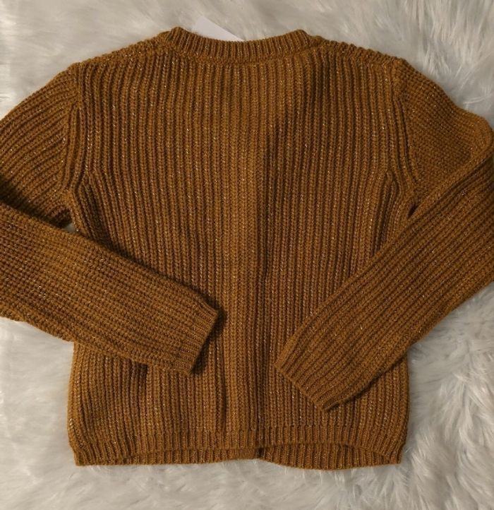 Neuf (non porté) 🏷😍🤩⚘️superbe  gilet 8 ans fille🤩😍⚘️ - photo numéro 2