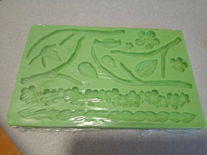 Beau lot de 2 moules silicone fleurs, feuilles, branches, oiseaux, frises neuf - photo numéro 3