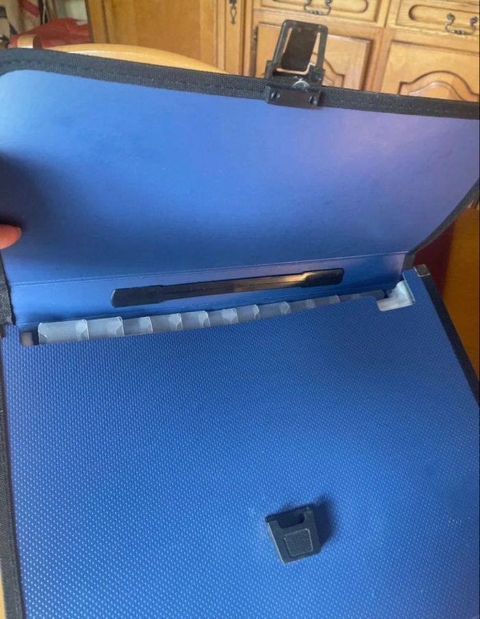 Valisette documents - photo numéro 3