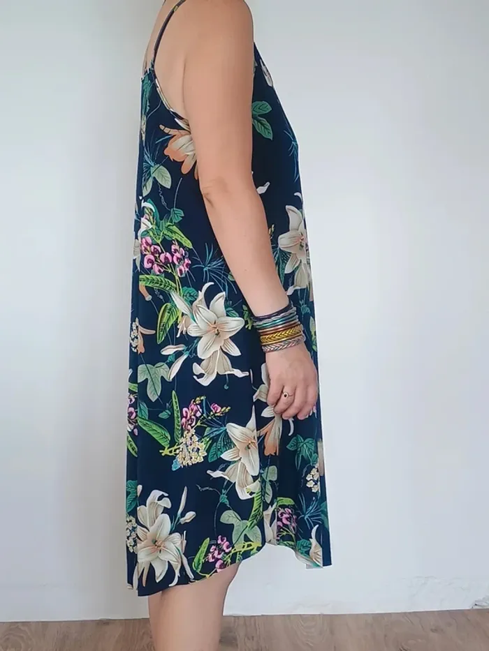 robe longue fleurie T.U - photo numéro 3