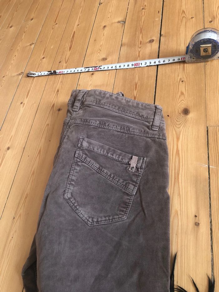 Jeans fin en velours - photo numéro 4