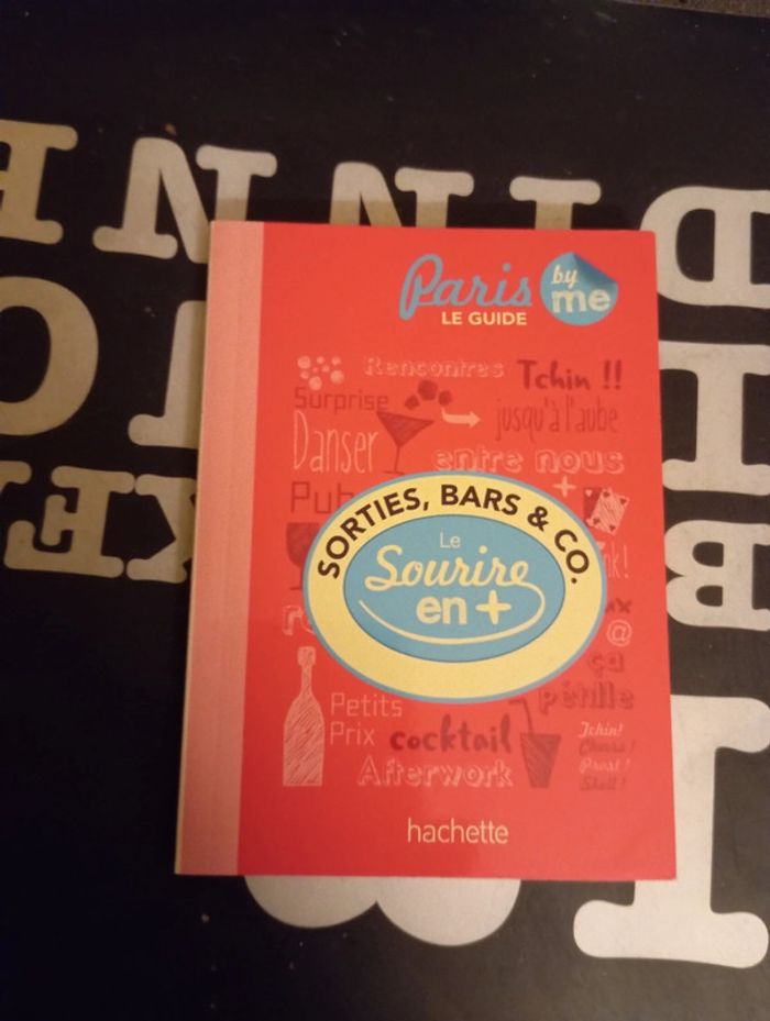 Livre Paris le guide sortie,bar & co Neuf