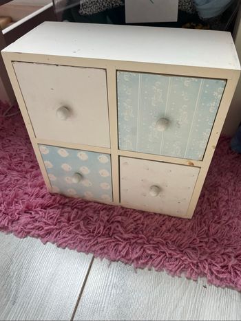 Mini meuble à tiroir